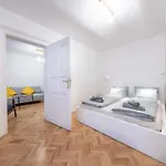 Hanna Lovely Two Bedrooms Apartman Budapest